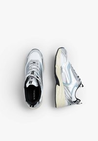 Scalpers Sneakers low - silver