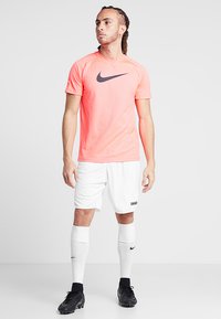 JAKO MANCHESTER 2.0 - Korte broeken - weiß
