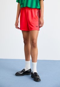 adidas Originals - Shorts - lucid red/black Thumbnail Image 1