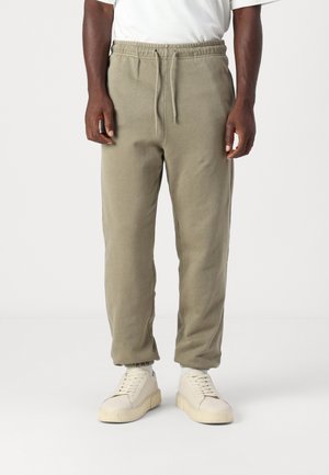 JPSTKARL JJCHARGE FADED PANTS - Dresside alumine osa - light brown