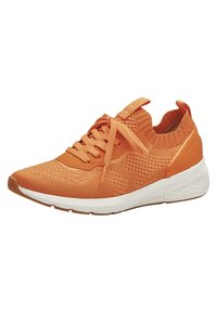 Orangen Sportschuh mit strukturiertem Strickobermaterial, flachen Schnürsenkeln und einer weißen gepolsterten Sohle mit leichtem Absatz. Leicht und atmungsaktiv.