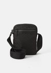 CATCH - Torba preko tijela - black