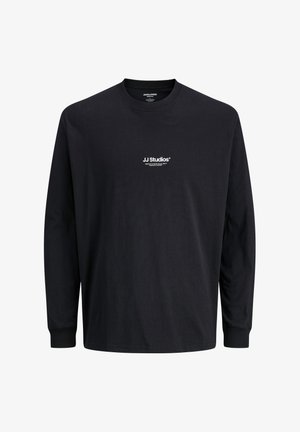Zwarte longsleeve T-shirt gemaakt van katoen. Voorzien van een klein wit "JJ Studios" logo op de borst. Eenvoudig ontwerp met geribbelde manchetten.