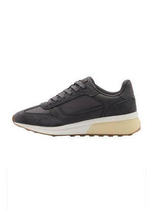 Trainers - grey
