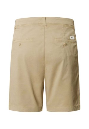 Beige heren shorts met riemlussen, twee achterzakken met knopen en een klein rechthoekig stoffen label aan de rechterkant.
