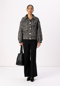 Rue de Femme MAELYNN  - Bomber dzseki - black