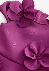 Baker by Ted Baker REGULAR FIT - CORSAGE EMBOSSED  - Kasdienė suknelė - purple