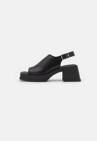 HENNIE - Platformas sandales - black