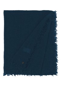 Sciarpa di tessuto intrecciato blu navy con un bordo sfilacciato e un piccolo bottone metallico come dettaglio vicino all'angolo. Texture morbida, forma rettangolare.