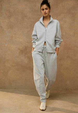 Next, REGULAR FIT - BARREL SOFT SCUBA JOGGERS - Tracksuit bottoms - grey