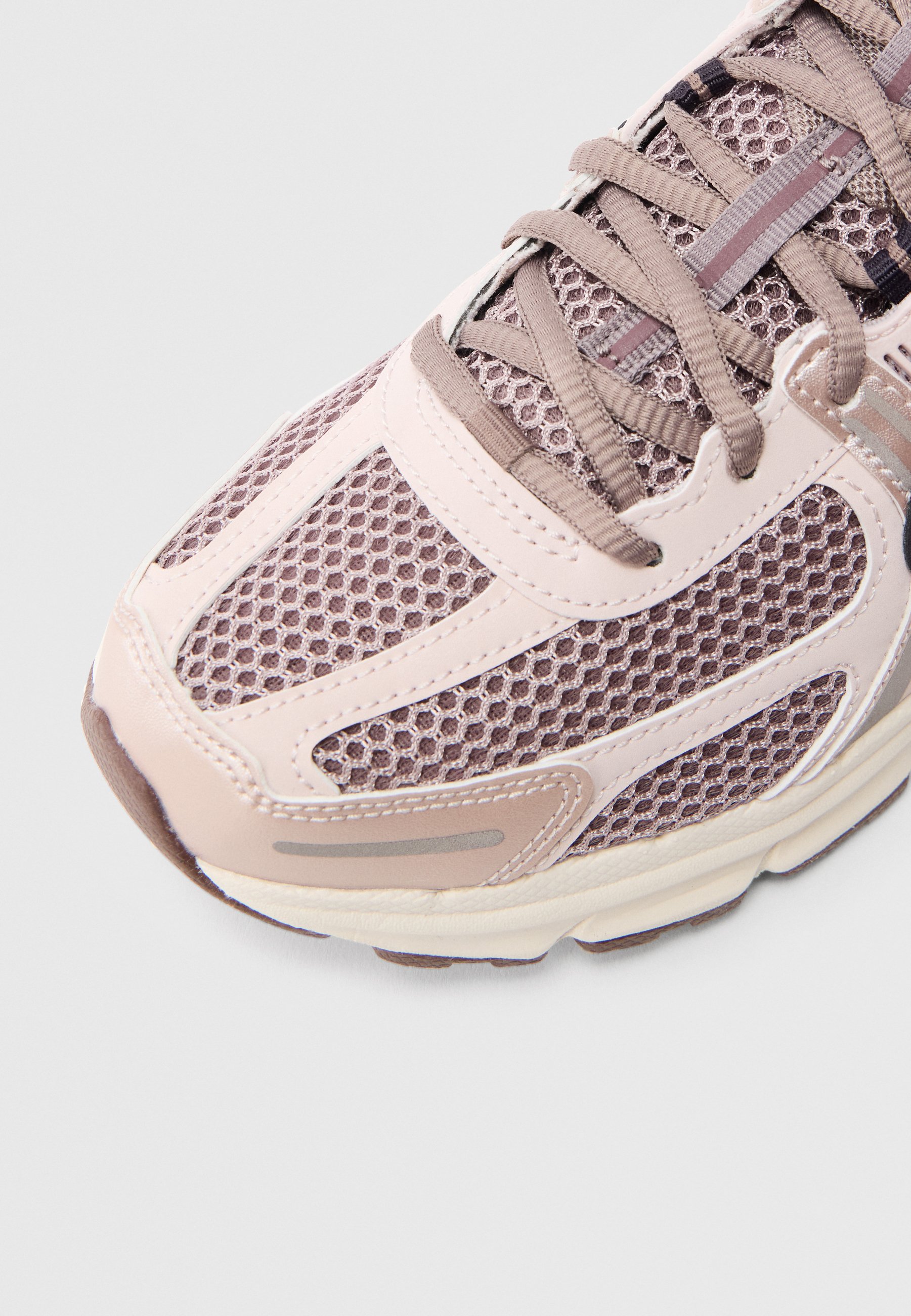 taupe haze with pink laces