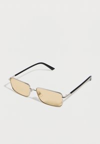 Selected, silver-coloured