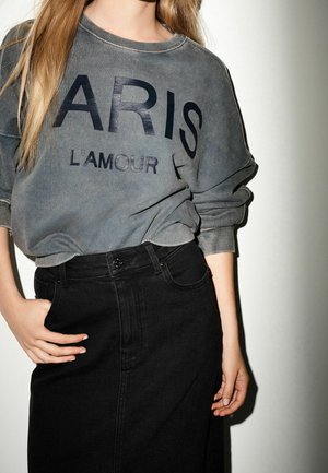 Sweatshirt - grey