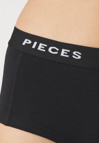 Pieces PCLOGO LADY SOLID 4 PACK - Underkläder - 
bordeaux/black
