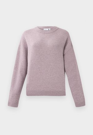 Pull à col rond à manches longues en tricot lavande doux avec des poignets et un ourlet côtelés, présenté sur fond blanc.