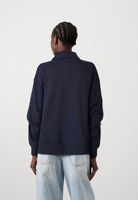 Gina Tricot COLLAR - Sweatshirt - peacoat