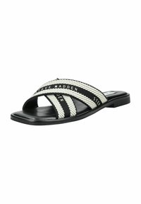 Sandales à glisser noir et blanc avec des brides tressées croisées, semelle plate et logo sur les brides. Fabriquées en matériaux synthétiques.