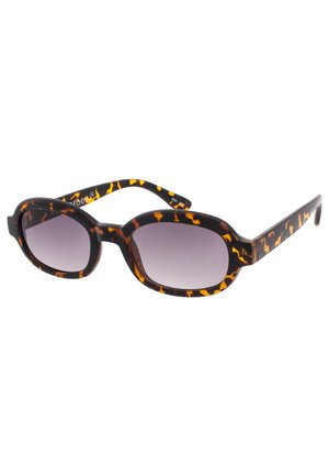 Lunettes de soleil en écaille de tortue avec des verres ovales, présentant un motif noir et ambre. Les montures sont épaisses avec une texture lisse et des verres dégradés.