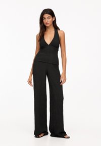 PULL&BEAR - CREASED-EFFECT - HALTER - Top - black Thumbnail Image 1