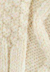 Next Bonnet - cream