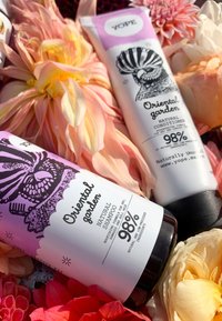 Yope SHAMPOO - Shampoo - oriental garden