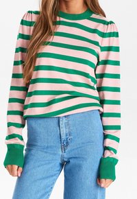 Nümph Stickad tröja - light pink