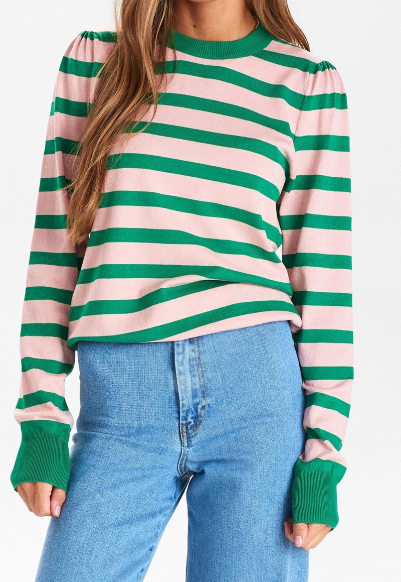 Nümph Stickad tröja - light pink