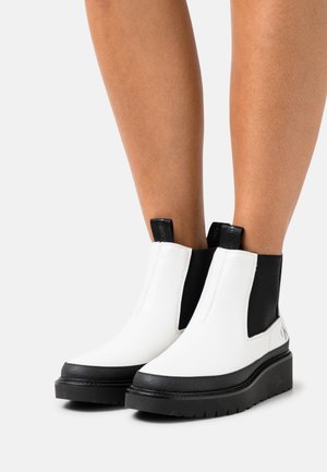 PLUS MID CHELSEA - Ankle boots - bright white