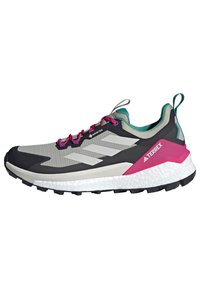 Adidas Terrex - FREE HIKER 2 GTX - Sportiniai vaikščiojimo batai - sesame   talc   real magenta Miniatiūros vaizdas 1