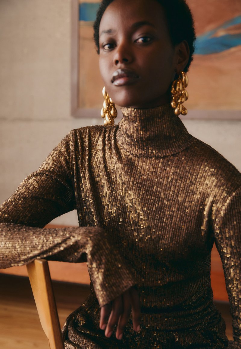Norma Kamali - SLIM FIT LONG SLEEVE TURTLE  - T-shirt à manches longues - bronze, Agrandir