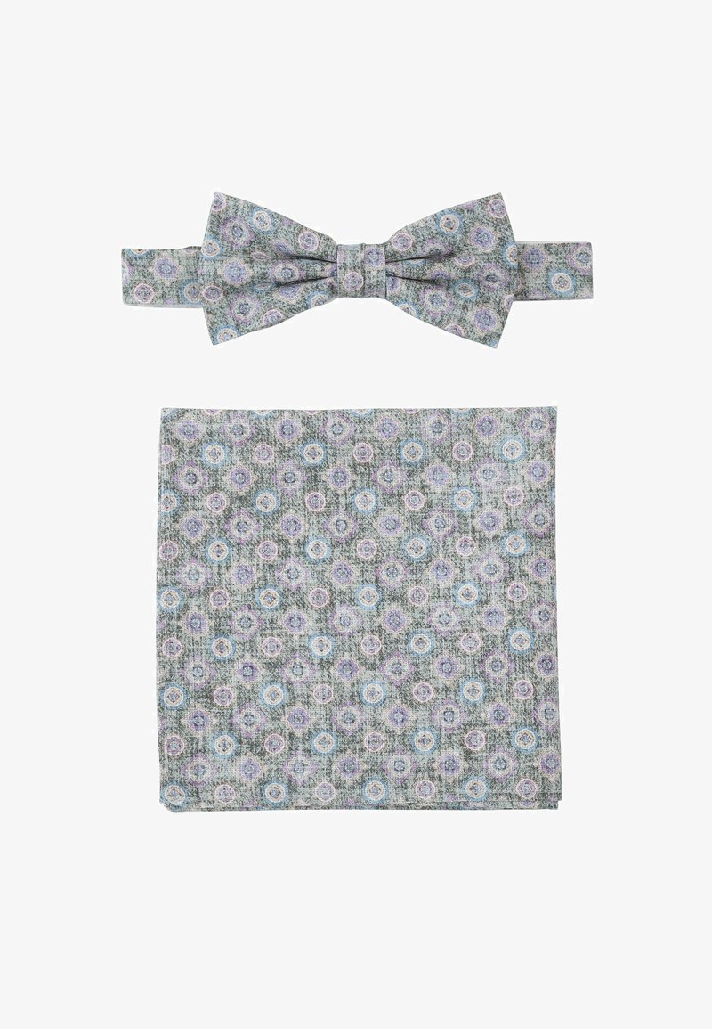 Fliege und Einstecktuch-Set aus strukturiertem grauem Stoff mit floralen Mustern in Lila- und Blauakzenten.