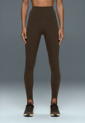 OYSHO, COMFORTLUX SUPER-HIGH-RISE ANKLE-LENGTH LEGGINGS - Leggings - dark brown