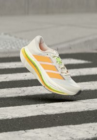 Non sélectionné, cloud white/lucid tangerine/signal green