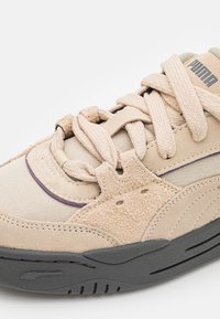 Puma Chaussures de skate - beige