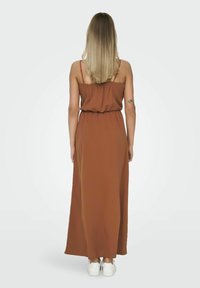 ONLY NORMAL GESCHNITTEN  - Maxi ruha - mocha bisque