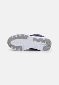 Thumbnail Image 5