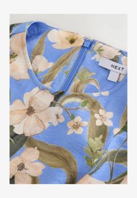 Non sélectionné, blue floral print