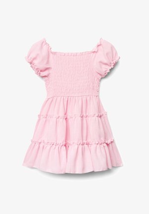 Vestito rosa chiaro per bambina con corpetto arricciato, maniche corte a sbuffo, scollo quadrato e gonna a balze a più strati.