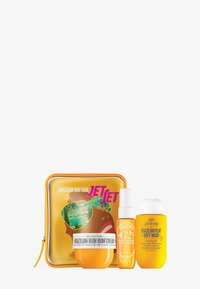 SUMMER JET SET - Kropsplejesæt - -