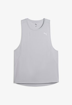 Canotta atletica senza maniche di colore grigio chiaro realizzata in tessuto traspirante, con scollo rotondo e un piccolo logo bianco sul lato sinistro superiore.