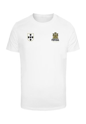 T-shirt bianca in cotone con uno scudo contornato d'oro, dotato di punti neri e un logo di castello con "PORTOGALLO" sotto in nero.