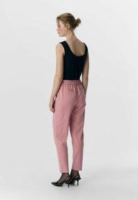 Object OBJLISA SLIM PANT - Pantalon classique - rose elegance