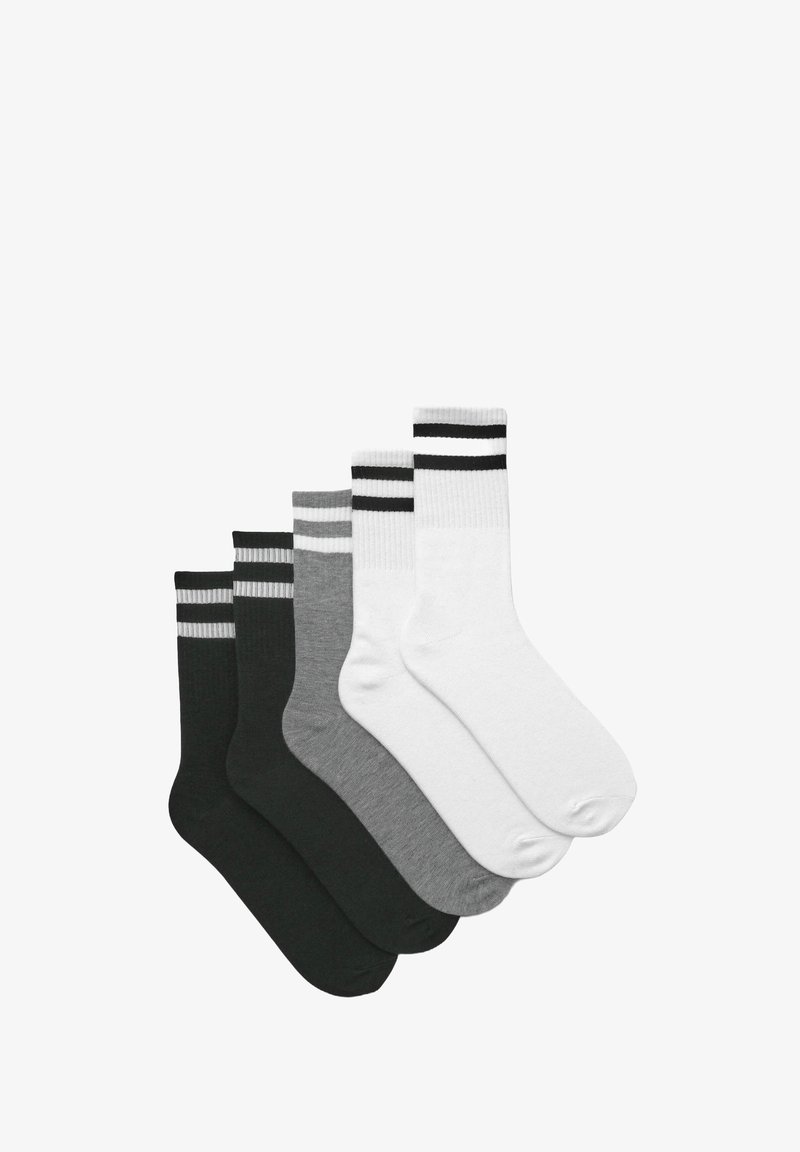 Cinque paia di calzini per il lavoro in nero, grigio scuro, grigio chiaro e bianco, con strisce nere a contrasto nella parte superiore. Morbido, dalla texture a coste.