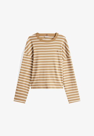 Camisa de manga larga a rayas en beige y blanco, hecha de una tela suave. Cuenta con un cuello redondo y un pequeño logo en el lado izquierdo del pecho.