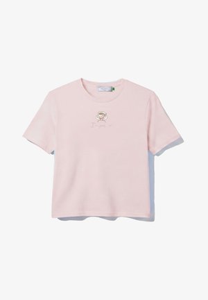 Hele heleroosa lühikeste varrukatega lühike top, mille keskel rinnal on väike graafika teekannust ja ristatud lilledega.