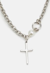 Only & Sons ONSCLARK CROSS NECKLACE UNISEX - Nyaklánc - silver-coloured