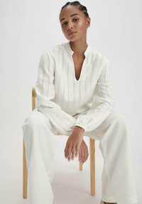 hessnatur Bluse - naturweiss