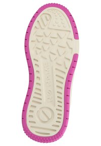 Sohle eines Schuhs mit einer weißen, strukturierten Oberfläche und einem pinken Gummi-Rand. Verfügt über ein gemustertes Grip-Design und ein Logo mit der Aufschrift "NO NAME".