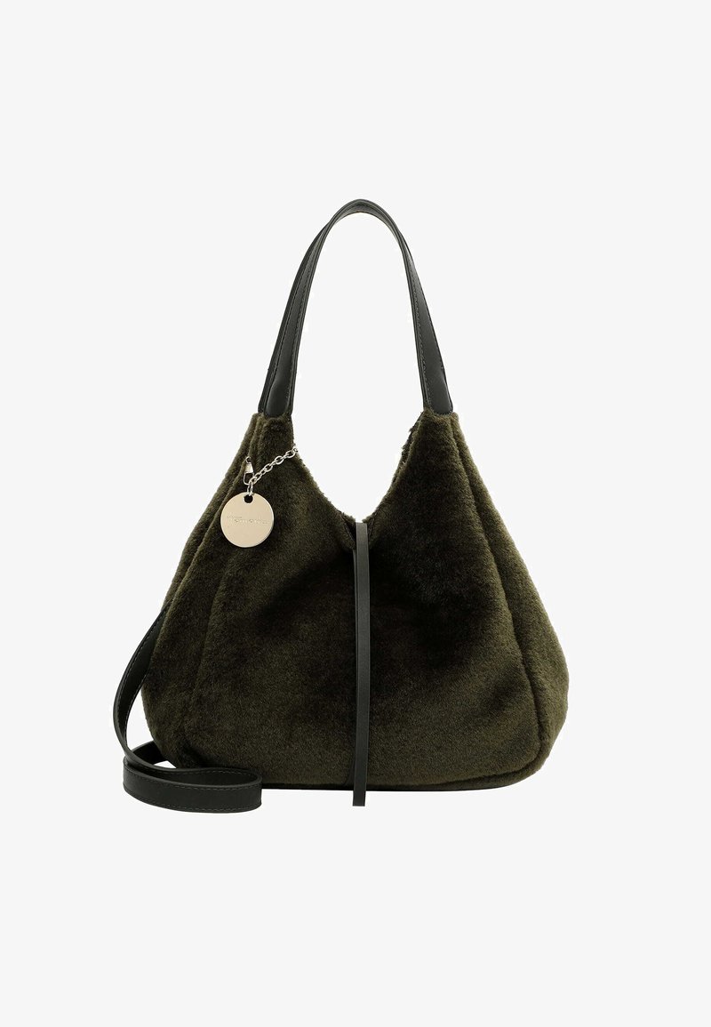 Oliwkowo-zielona torebka z futerka sztucznego z czarnym skórzanym paskiem, z metalową metką przymocowaną łańcuszkiem i płaskim czarnym akcentem z przodu.