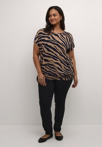 Kaffe Curve KCMARCA AMI  - Camicetta - midnight amphora animal print